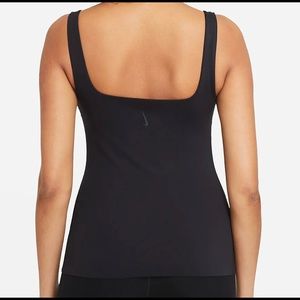 Nike Infinalon Yoga Luxe Top